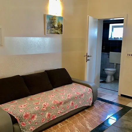 Aqua 2 Estrellas 3 Tierra 1 Apartments * Vir